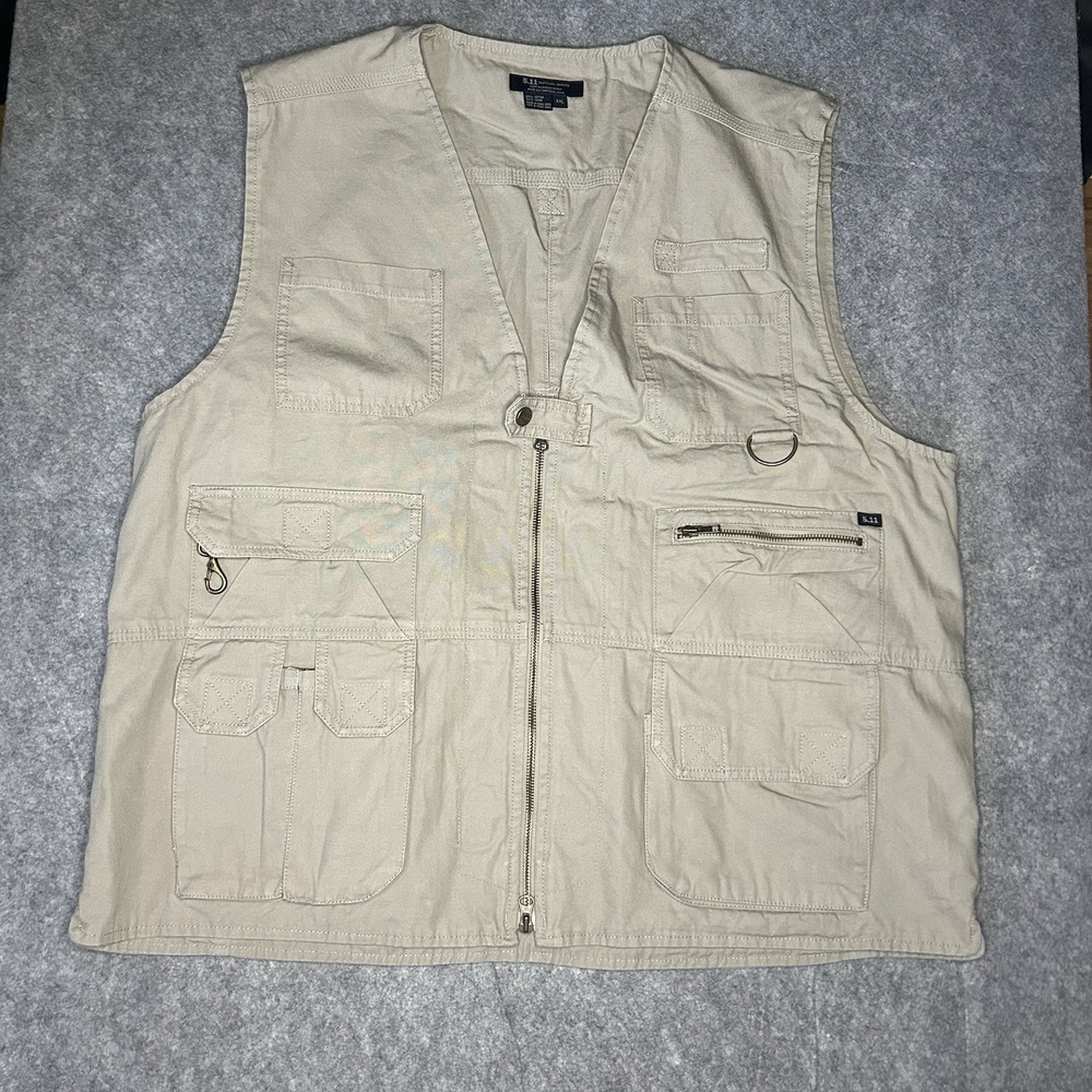 5.11 Tactical Series Men's Xxl Beige Cargo Vest Outdoor Fishing Hiking Pockets